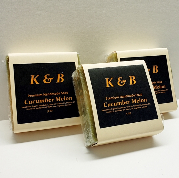 CUCUMBER MELON Premium Handmade Natural Bar Soap, 5 oz (3 pack) - Picture 4 of 5